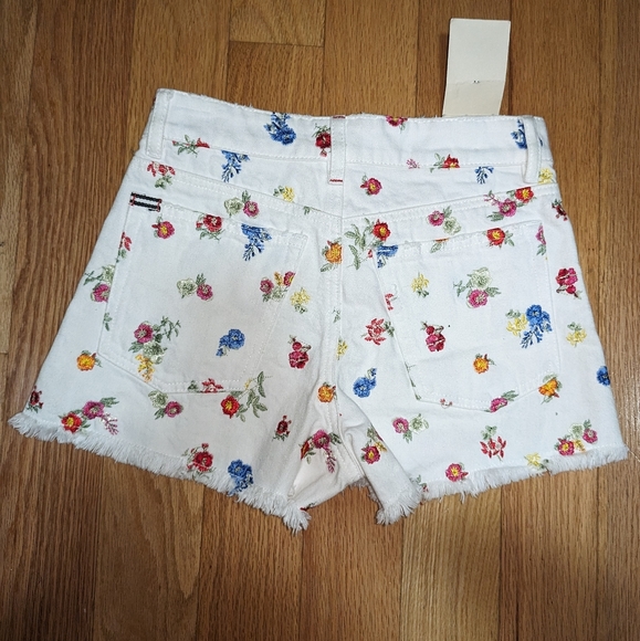 3. NWT ALICE & OLIVIA JEANS AMAZING HIGH RISE VINTAGE SHORT - Picture 7 of 7